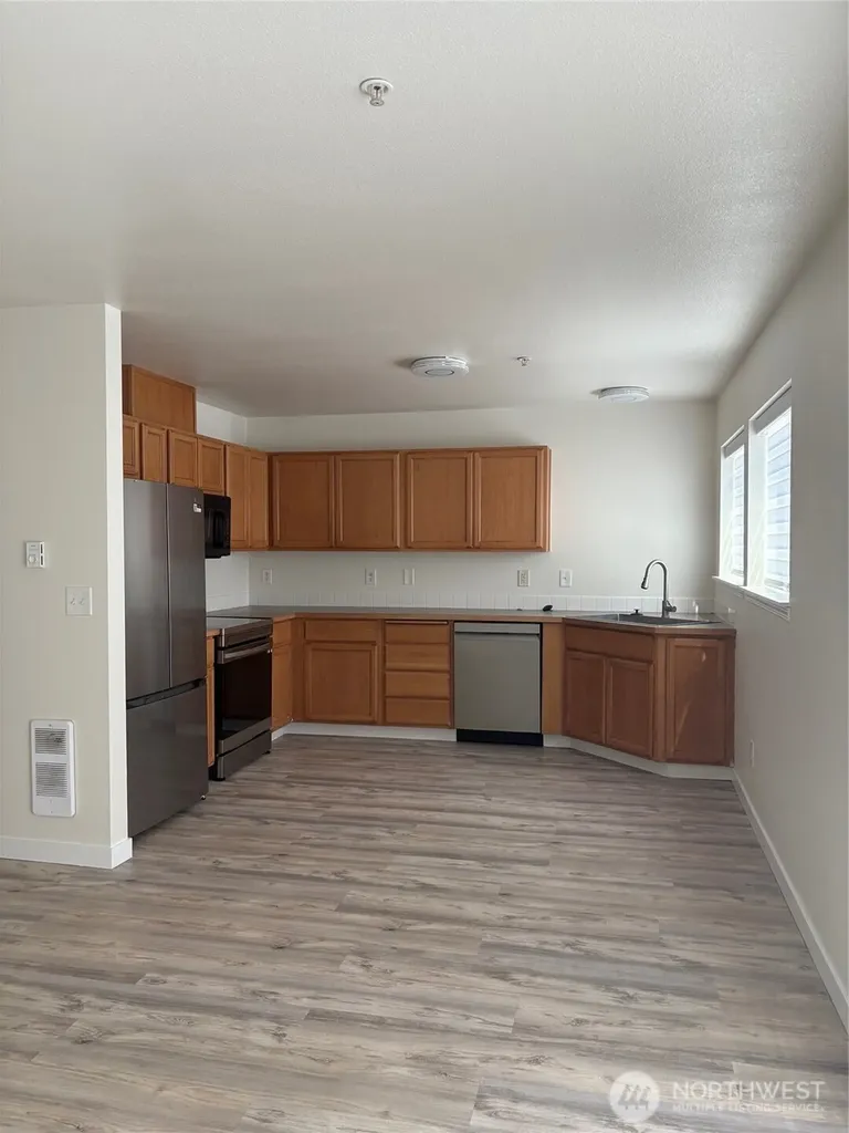 10312 140th Street Court E Puyallup WA 98374
