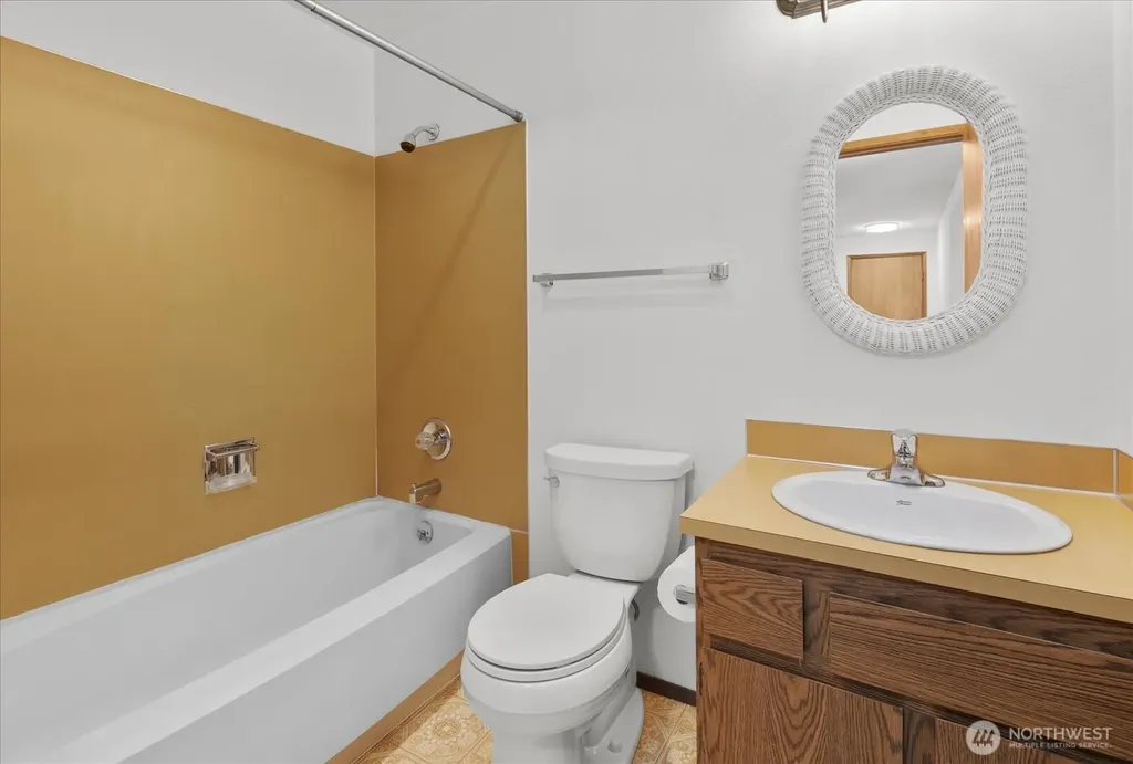 11615 127th Lane NE Kirkland WA 98034