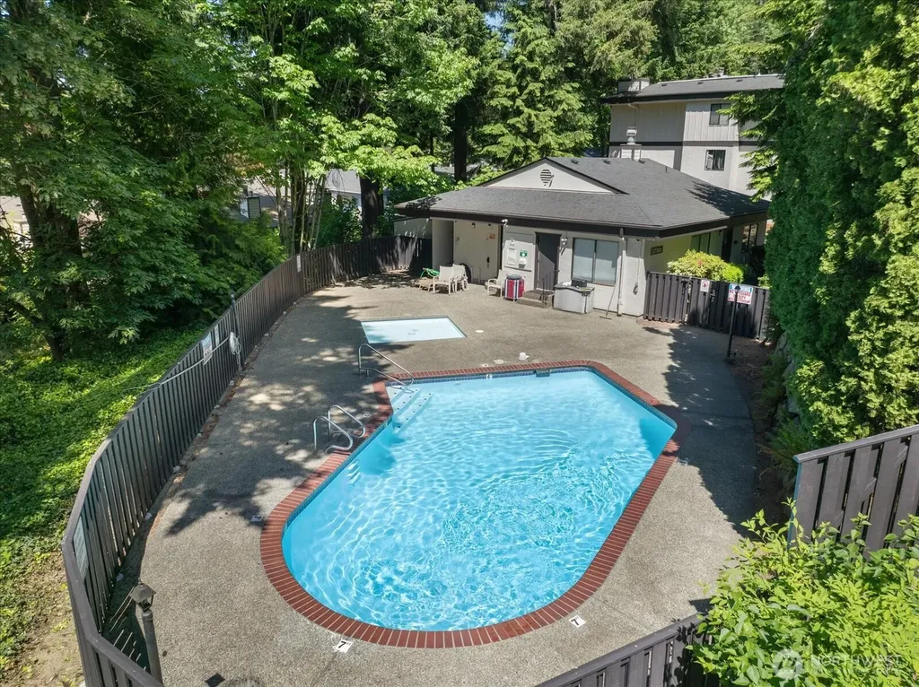 11615 127th Lane NE Kirkland WA 98034