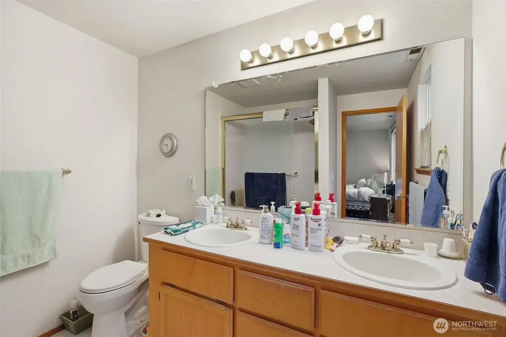 19910 SE 260th Court Covington WA 98042