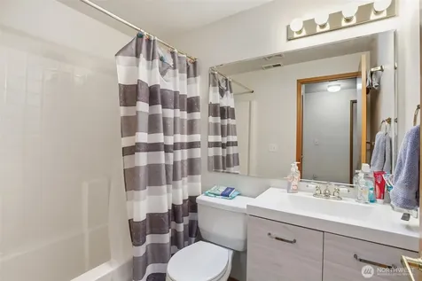 19910 SE 260th Court Covington WA 98042