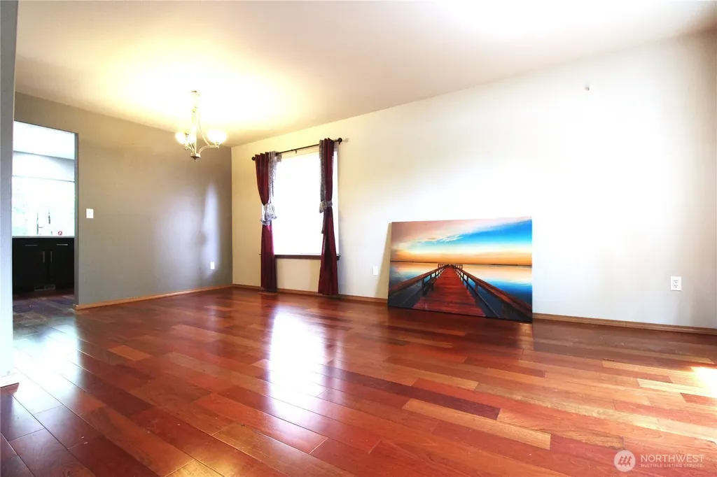 2013 103 Street E Tacoma WA 98445