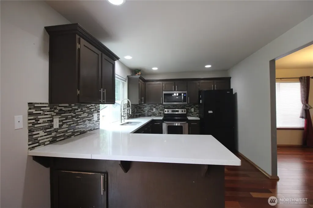 2013 103 Street E Tacoma WA 98445