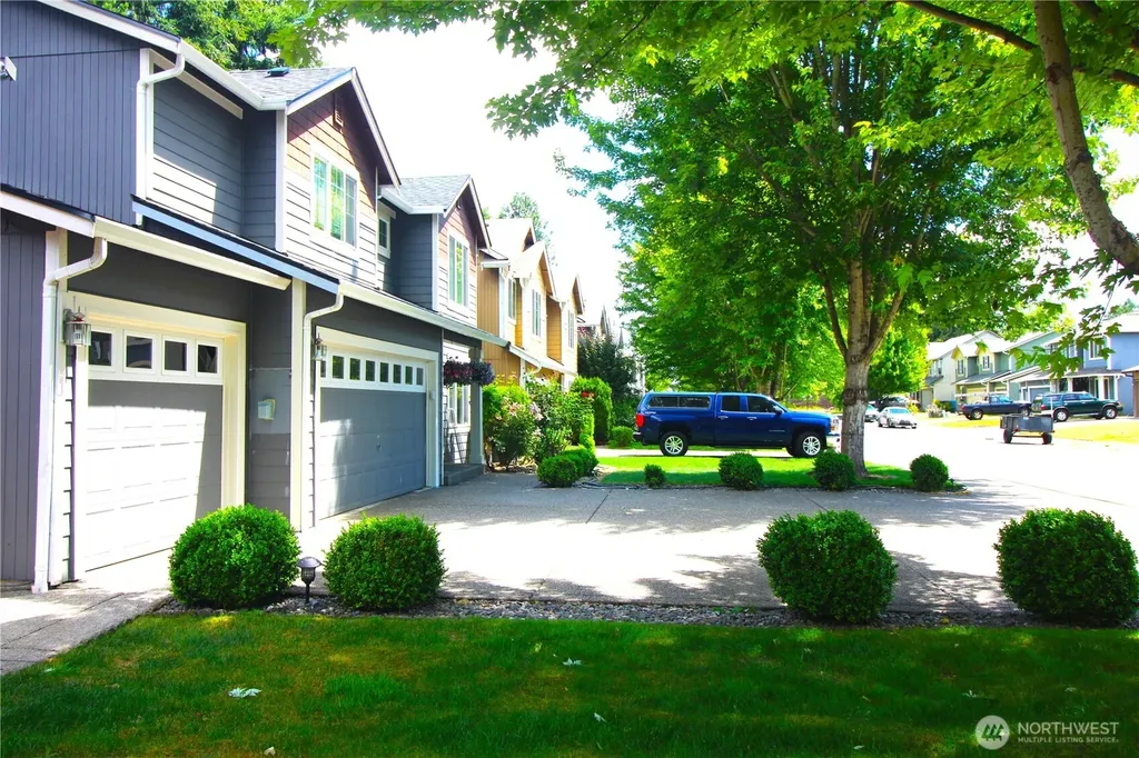 2013 103 Street E Tacoma WA 98445