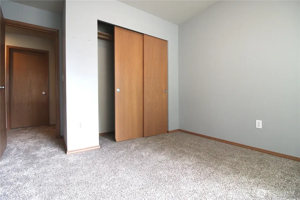 2013 103 Street E Tacoma WA 98445