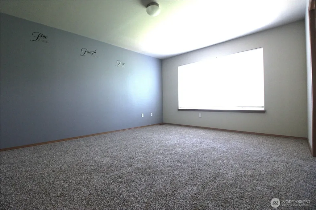 2013 103 Street E Tacoma WA 98445