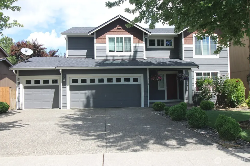 2013 103 Street E Tacoma WA 98445