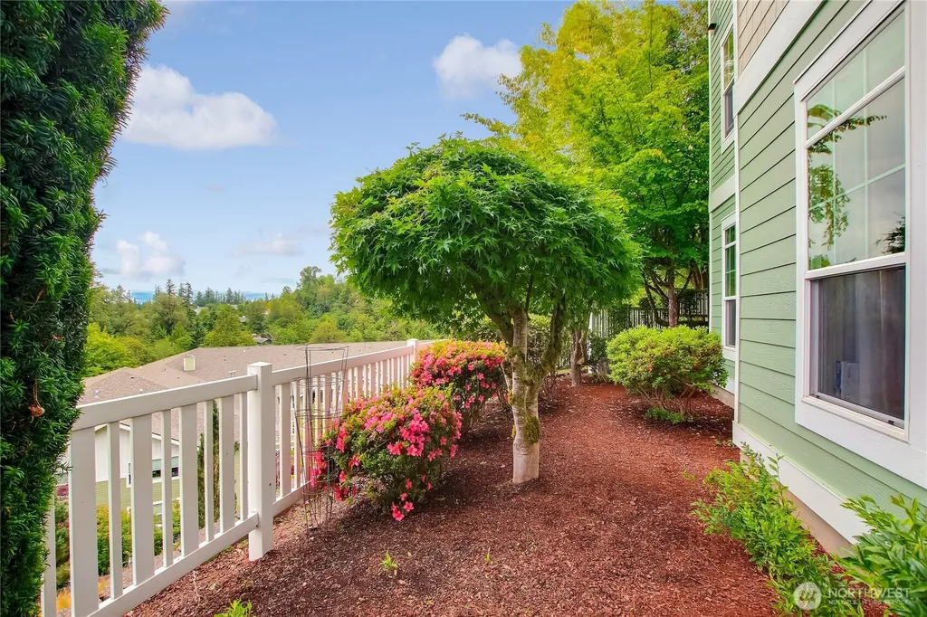 4516 226th Terrace SE Issaquah WA 98029