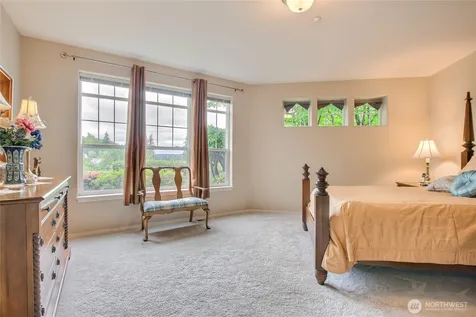 4516 226th Terrace SE Issaquah WA 98029