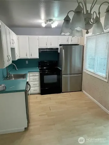 2305 S Pinebrook Lane Des Moines WA 98198