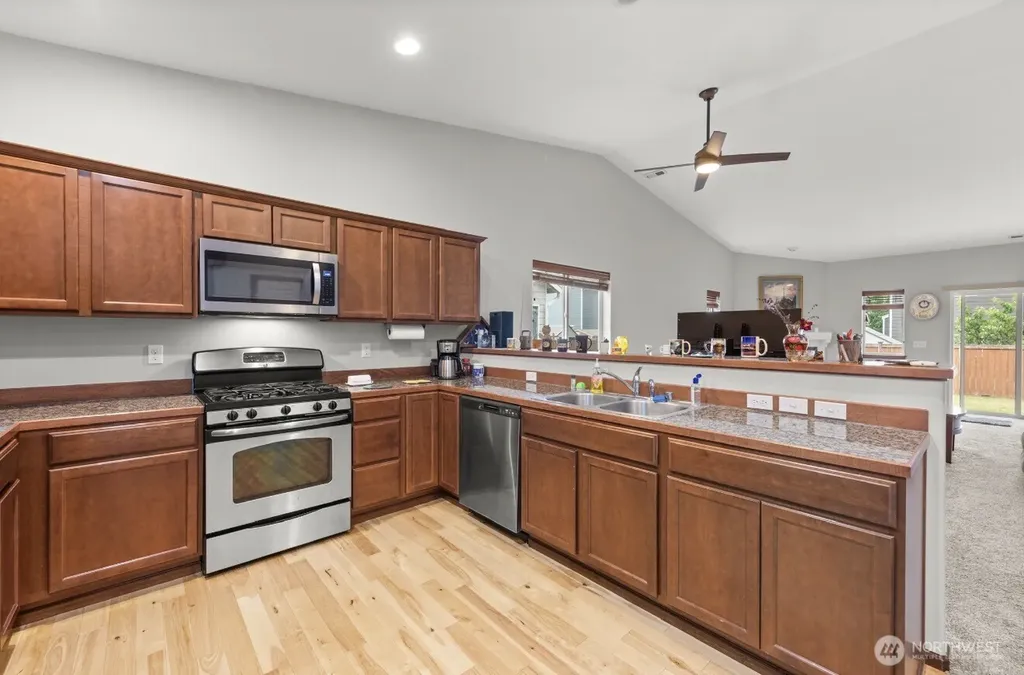 11703 55th Avenue NE Marysville WA 98271