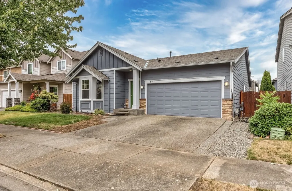 11703 55th Avenue NE Marysville WA 98271