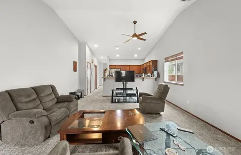 11703 55th Avenue NE Marysville WA 98271