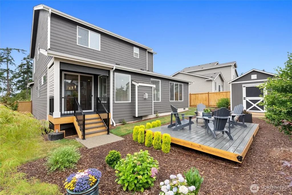 501 SW Fairway Drive Oak Harbor WA 98277