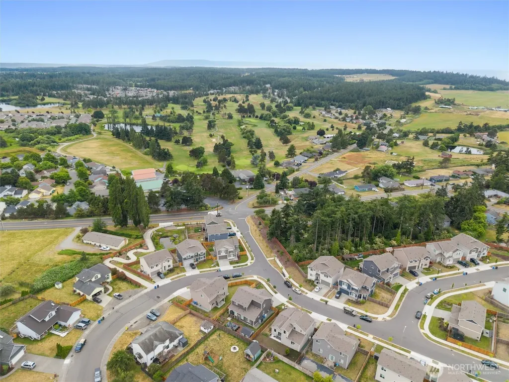 501 SW Fairway Drive Oak Harbor WA 98277
