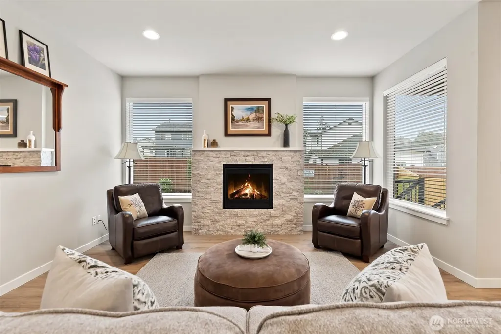 501 SW Fairway Drive Oak Harbor WA 98277