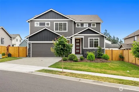501 SW Fairway Drive Oak Harbor WA 98277
