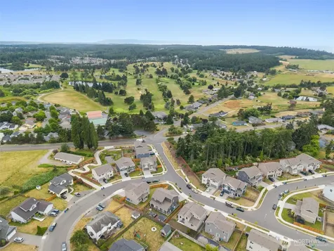 501 SW Fairway Drive Oak Harbor WA 98277