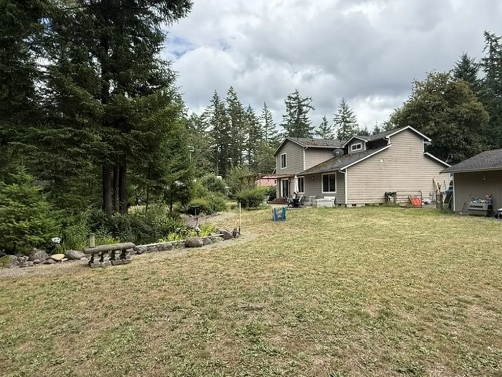 11315 384th Street E Eatonville WA 98328