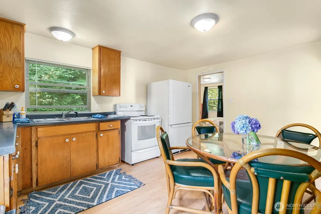 4177 State Highway 3 W Bremerton WA 98312