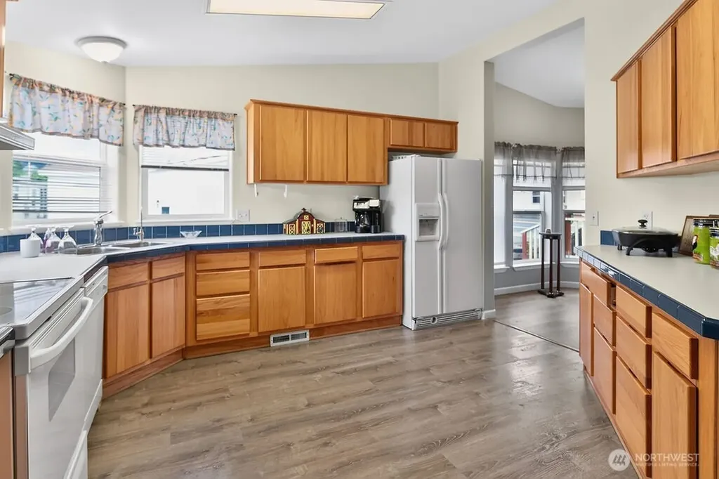 540 N 7th Avenue Sequim WA 98382