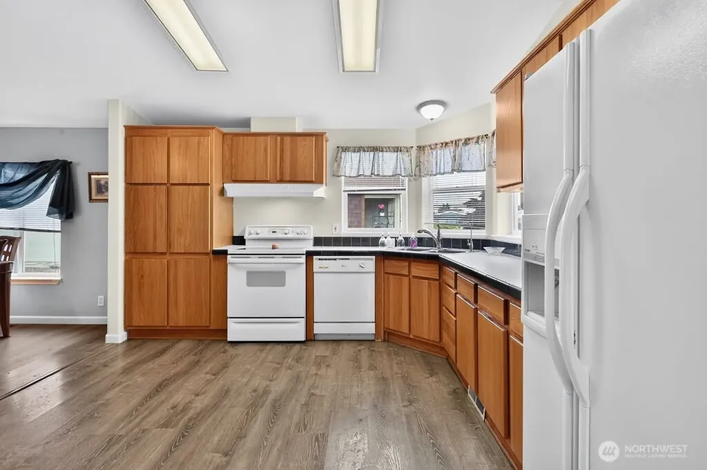 540 N 7th Avenue Sequim WA 98382