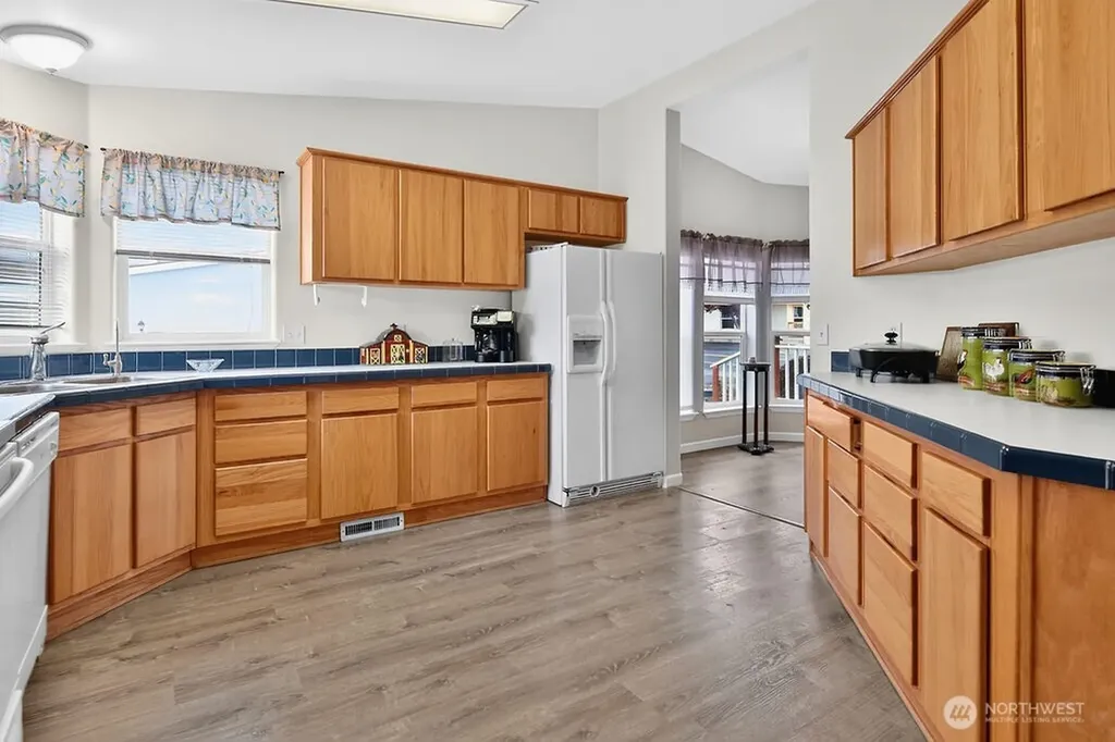 540 N 7th Avenue Sequim WA 98382