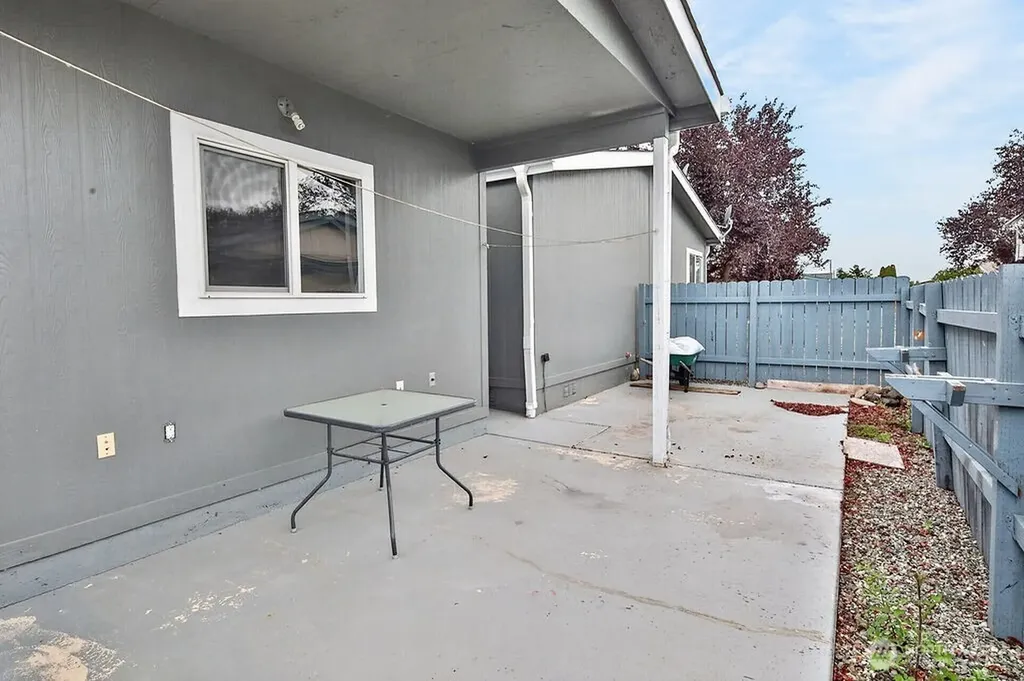 540 N 7th Avenue Sequim WA 98382