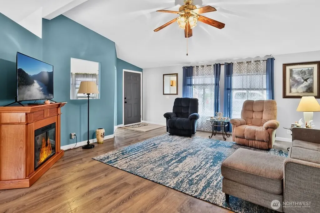 540 N 7th Avenue Sequim WA 98382