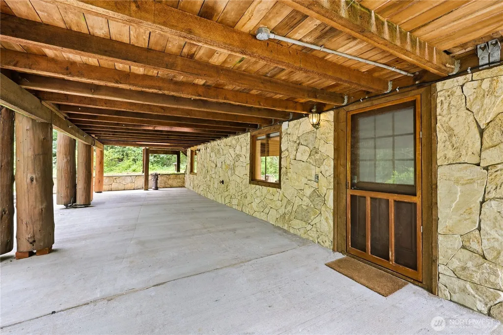 5931 290th Avenue SE Issaquah WA 98027