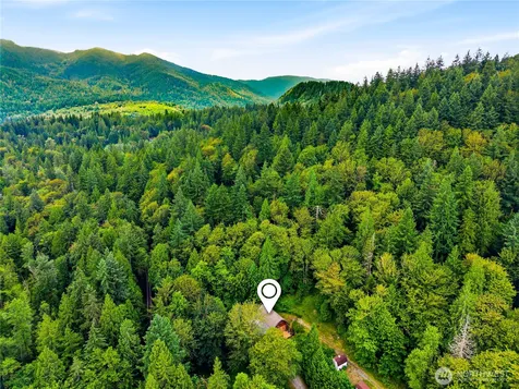 5931 290th Avenue SE Issaquah WA 98027