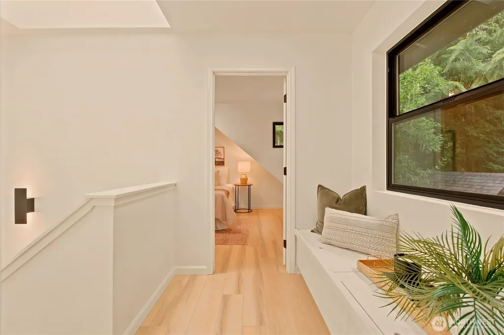 14151 Komedal Road NE Bainbridge Island WA 98110
