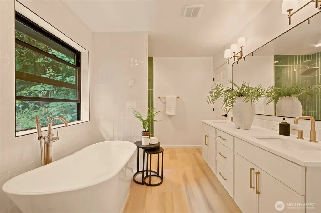 14151 Komedal Road NE Bainbridge Island WA 98110