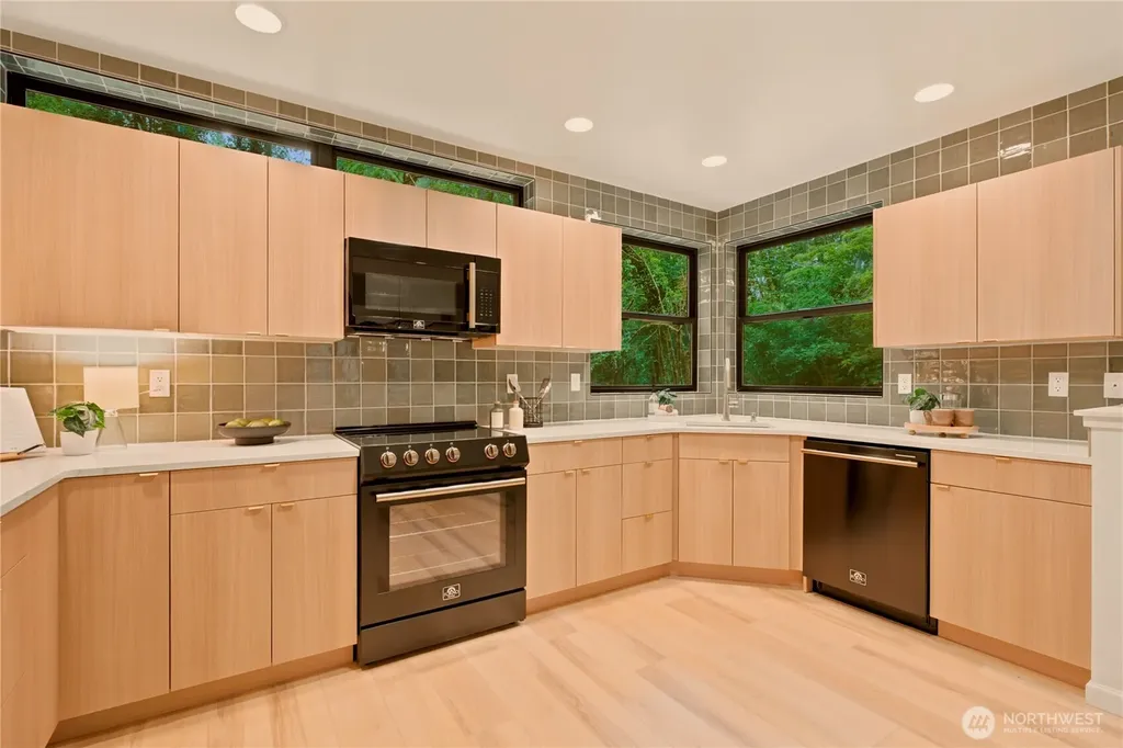 14151 Komedal Road NE Bainbridge Island WA 98110
