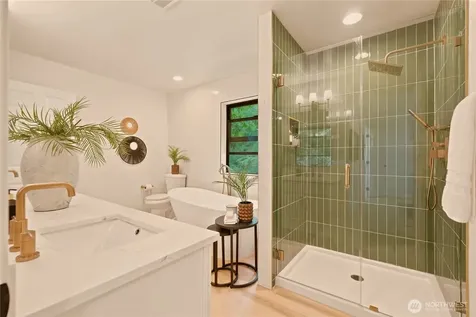 14151 Komedal Road NE Bainbridge Island WA 98110