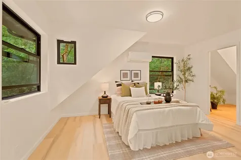 14151 Komedal Road NE Bainbridge Island WA 98110