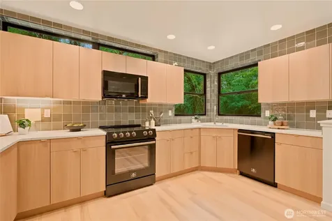 14151 Komedal Road NE Bainbridge Island WA 98110