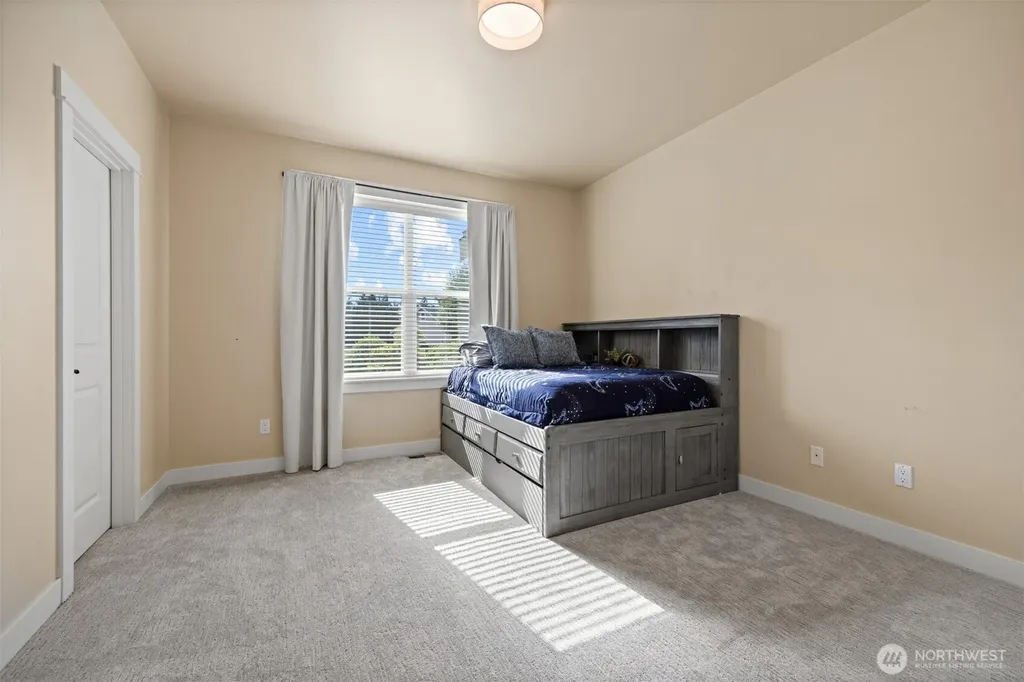 6818 Baker Ridge Drive Lynden WA 98264