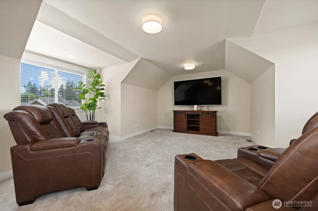 6818 Baker Ridge Drive Lynden WA 98264
