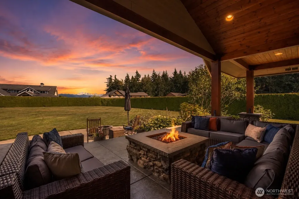 6818 Baker Ridge Drive Lynden WA 98264