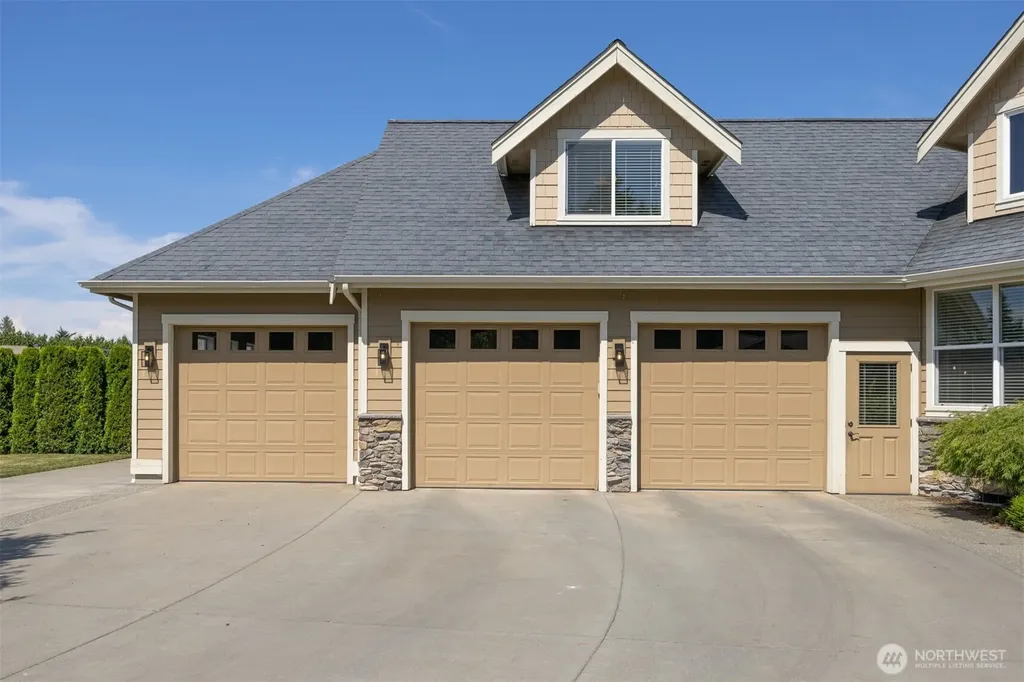 6818 Baker Ridge Drive Lynden WA 98264