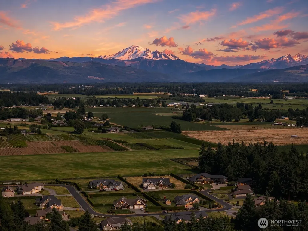 6818 Baker Ridge Drive Lynden WA 98264