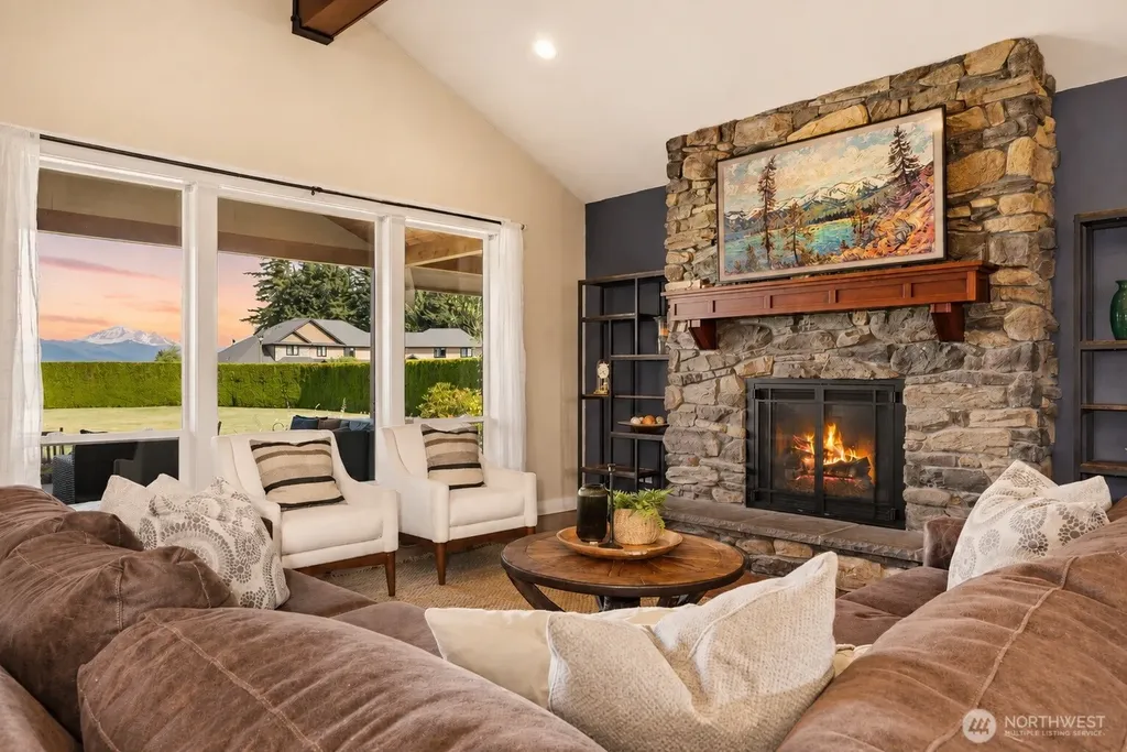 6818 Baker Ridge Drive Lynden WA 98264