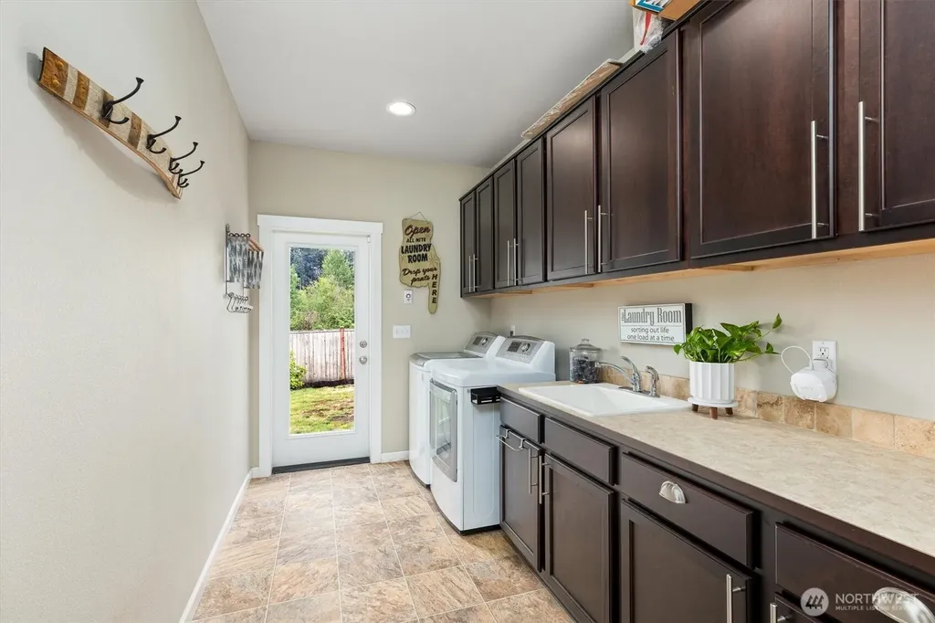 7828 229th Street E Graham WA 98338