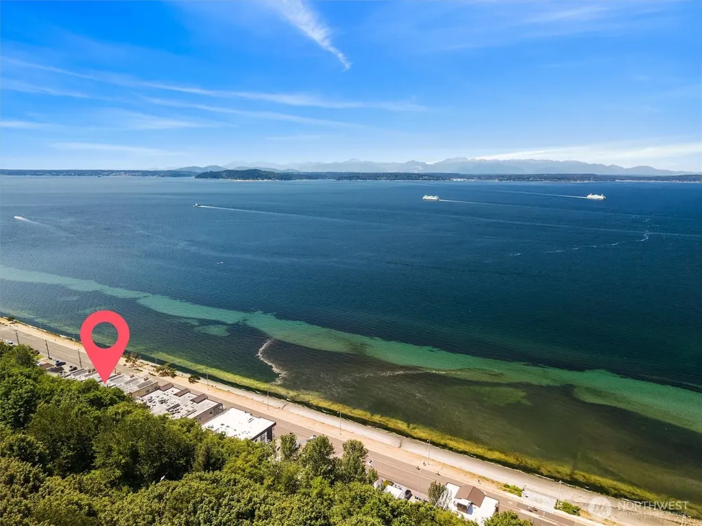 1564 Alki Avenue SW Seattle WA 98116
