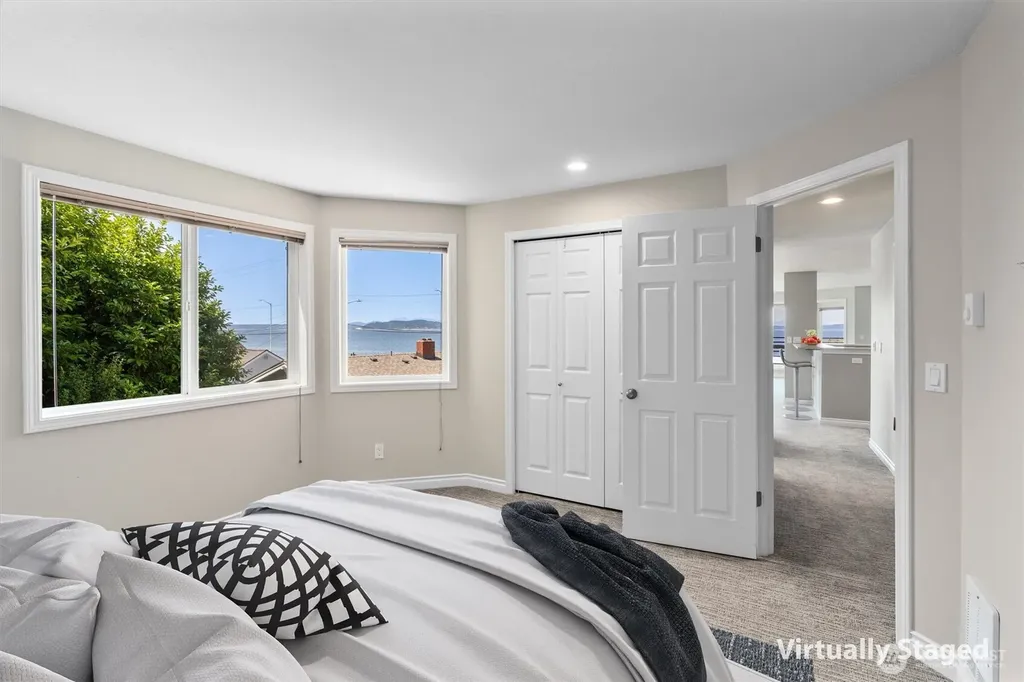 1564 Alki Avenue SW Seattle WA 98116