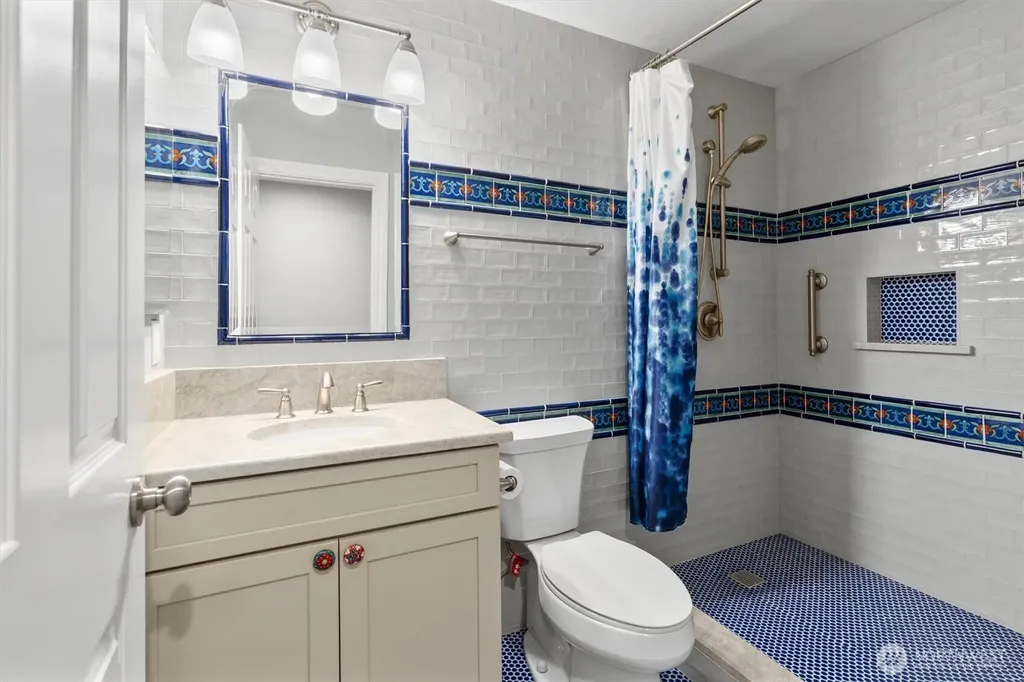 1564 Alki Avenue SW Seattle WA 98116