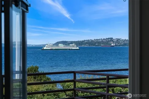 1564 Alki Avenue SW Seattle WA 98116
