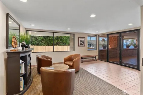 1564 Alki Avenue SW Seattle WA 98116