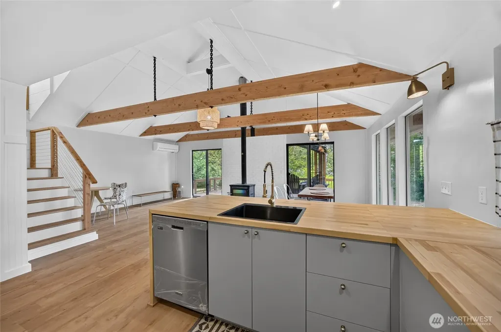 163 Tatoosh View Drive Packwood WA 98361